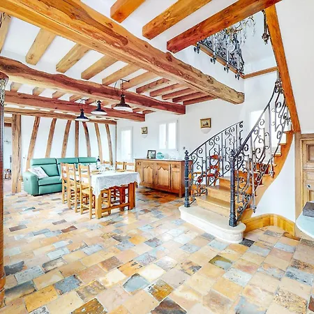 3 Bedroom Beautiful In 別荘 Haudricourt