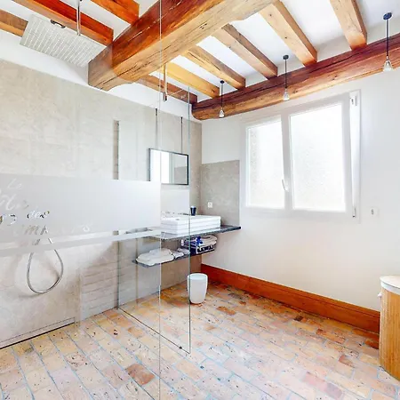 3 Bedroom Beautiful In Haudricourt