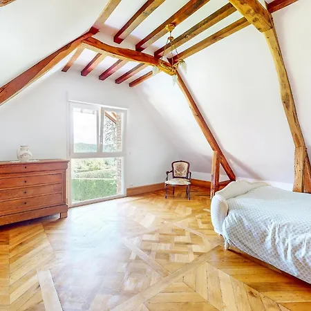 3 Bedroom Beautiful In 別荘 *