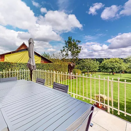 3 Bedroom Beautiful In Haudricourt