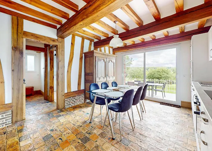 3 Bedroom Beautiful In Hébergement de vacances