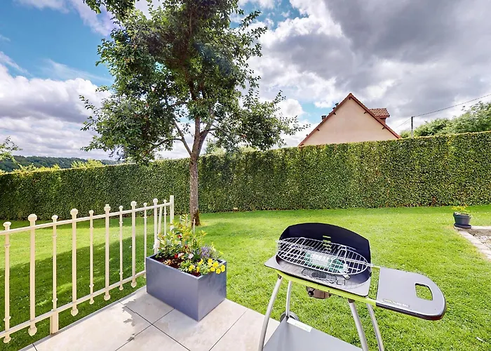 3 Bedroom Beautiful In Hébergement de vacances