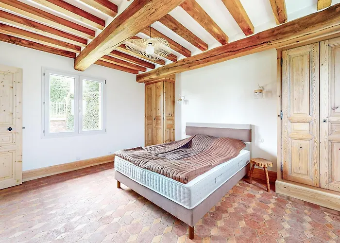 Hébergement de vacances 3 Bedroom Beautiful In *