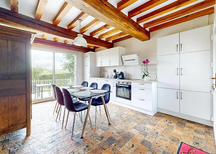 Hébergement de vacances 3 Bedroom Beautiful In